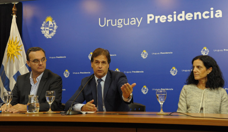 Pablo Bartol, Luis Lacalle y Azucena Arbeleche. Foto: Presidencia.