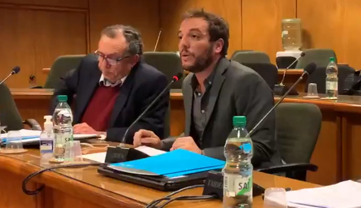 El intendente de Montevideo, Christian Di Candia, defiende en el Parlamento que la Unidad Agroalimentaria Metropolitana (UAM) se mantenga en la órbita de la IM.