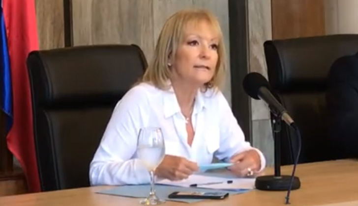 Intendenta de Montevideo, Carolina Cosse, anuncia medidas para mejorar la limpieza de Montevideo.