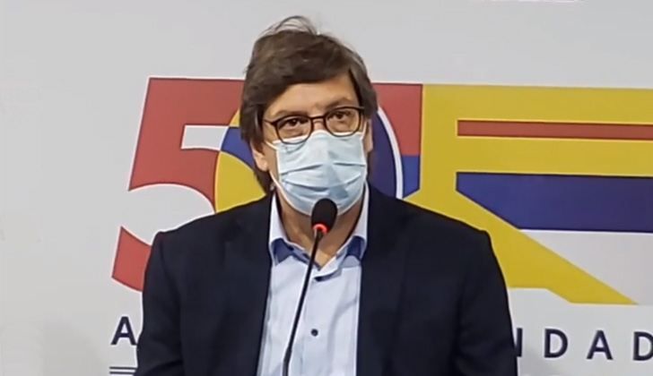 El presidente del FA, Javier Miranda, reclama al Gobierno acciones para enfrentar la epidemia.