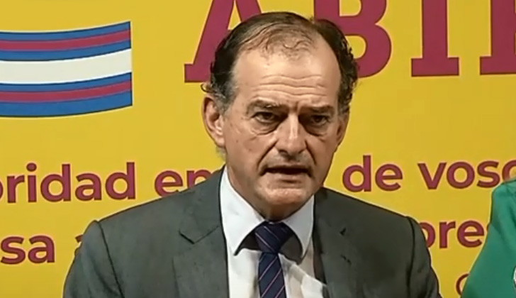 El senador Guido Manini Ríos anunció que Cabildo Abierto no acompañará la prórroga para presentar firmas por un referéndum contra la LUC.