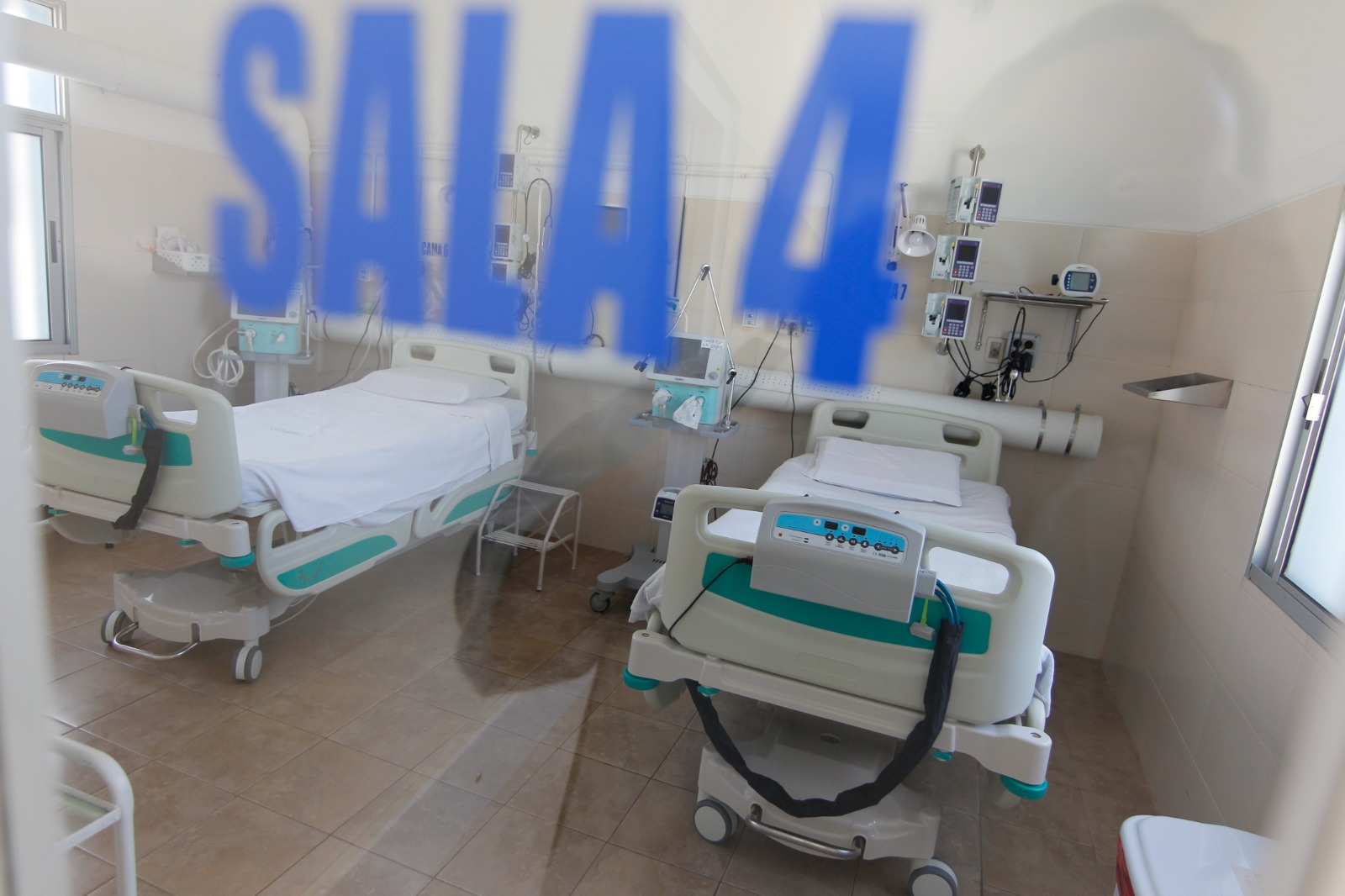 Imagen de las camas de CTI del Hospital Regional de Salto. Foto: ASSE