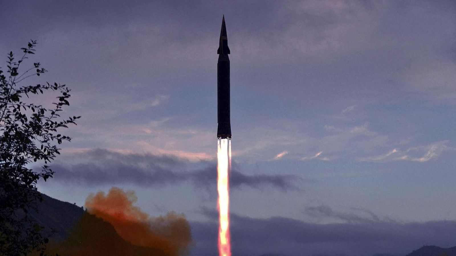 Una imagen del “misil hipersónico” publicada por la agencia oficial de noticias de Corea del Norte. 