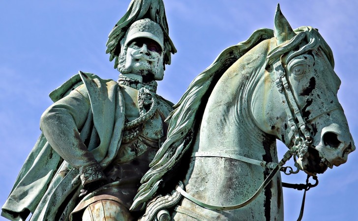 El poder crudo y el poder cocido (1ª parte) - Noticias Uruguay, LARED21 Diario Digital