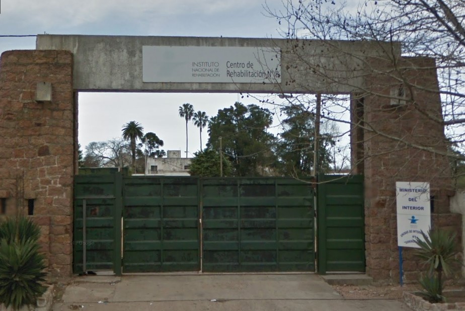 Entrada de la cárcel de Domingo Arena. Foto cortesía de Google Street View