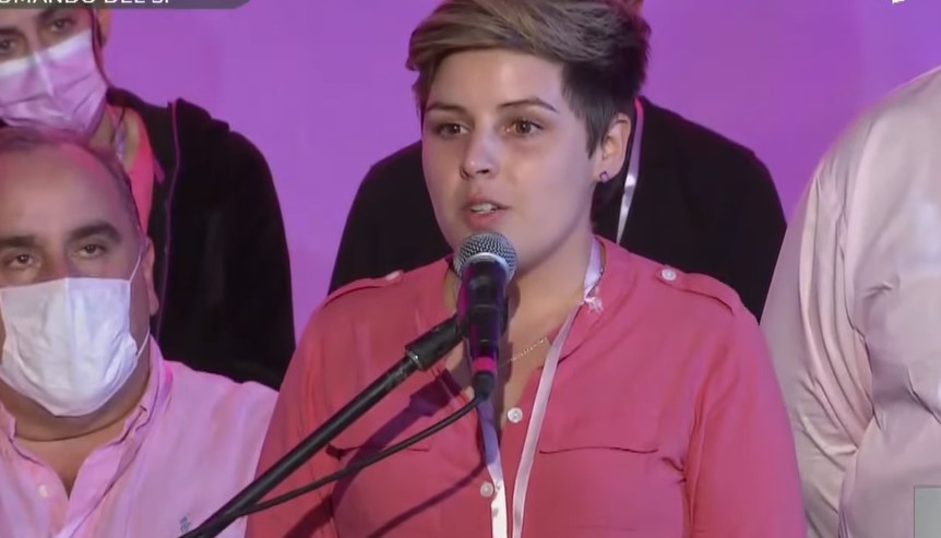 Command for the "Yes" called its militancy to celebrate in El Gaucho at 8:30 p.m. At 9:00 p.m., the act of the command for the Yes began. Screenshot from TVCiudad