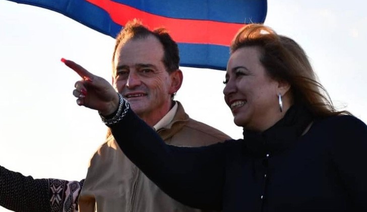 El senador de Cabildo Abierto Guido Manini Ríos junto a su esposa, la ministra de Vivienda, Irene Moreira.