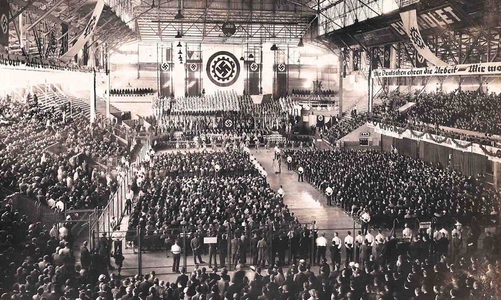 El 10 de abril de 1938 se realizó en el Luna Park de Buenos Aires un acto en apoyo al nazismo. Foto de archivo