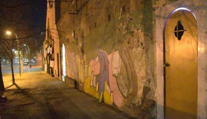 Cabildo prison, former detention center for political prisoners, will be illuminated and can be visited on Heritage Day Prop door in the wall of Acevedo Díaz street.