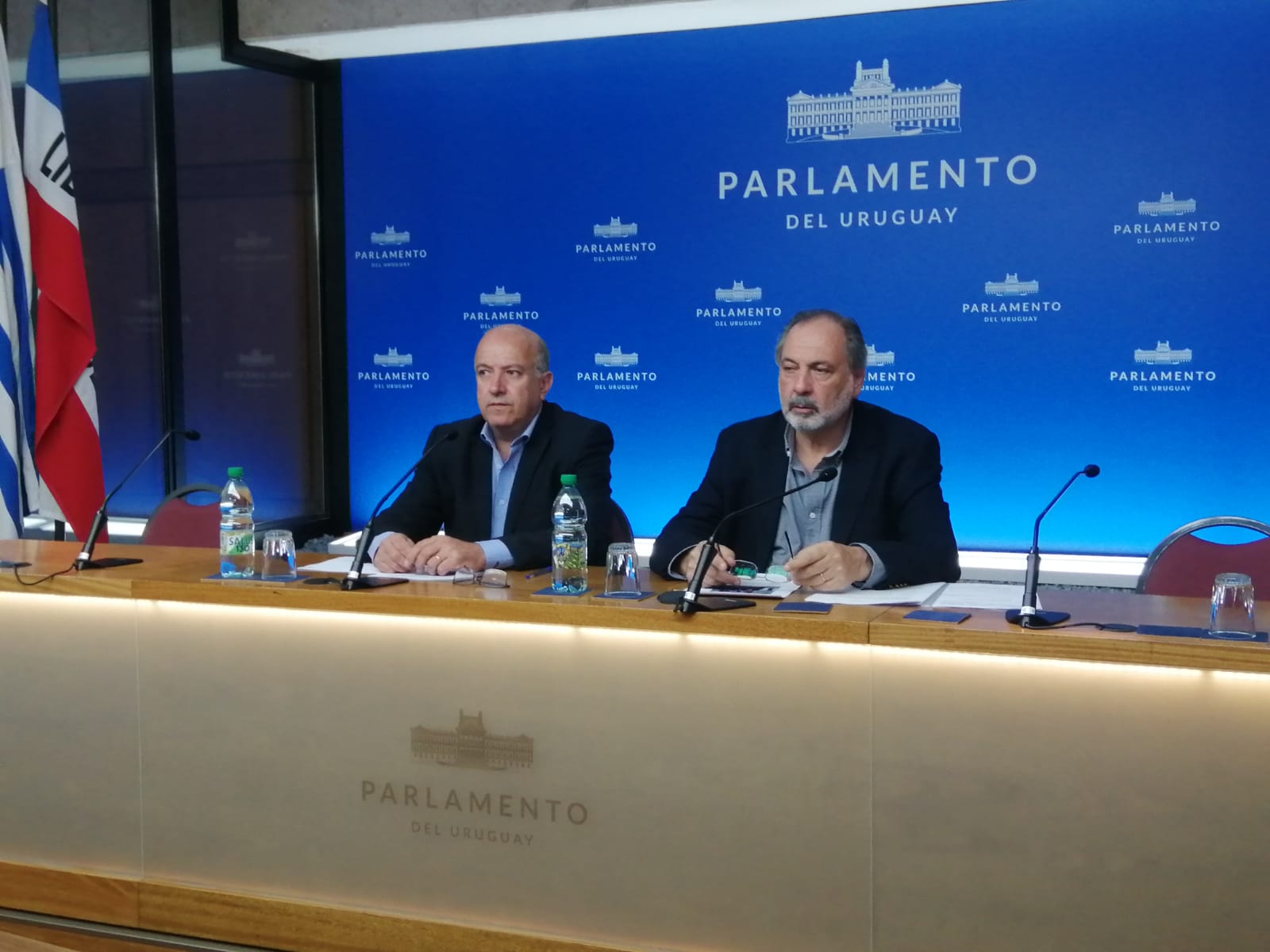 Coutinho y Gandini en conferencia de prensa. Foto cortesía de Canal 5.
