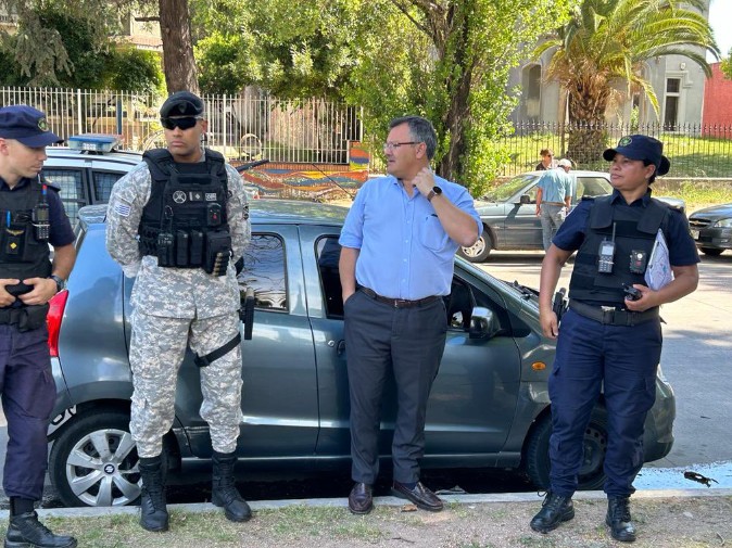 Santiago González appears in the chats with Astesiano: "to be a minister, I must do things well" Santiago González says that what was discussed with Astesiano is