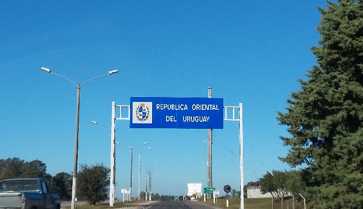 Ingresar a Uruguay por carretera puede representar muchas horas de espera. 