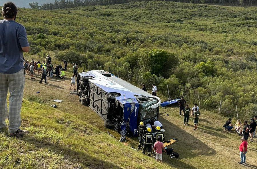 El ómnibus de COPSA se accidento yendo de Montevide a Punta del Este. 