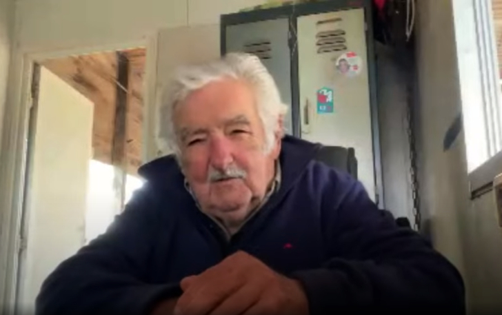 José Mujica durante la entrevista con RFI por videollamada. 