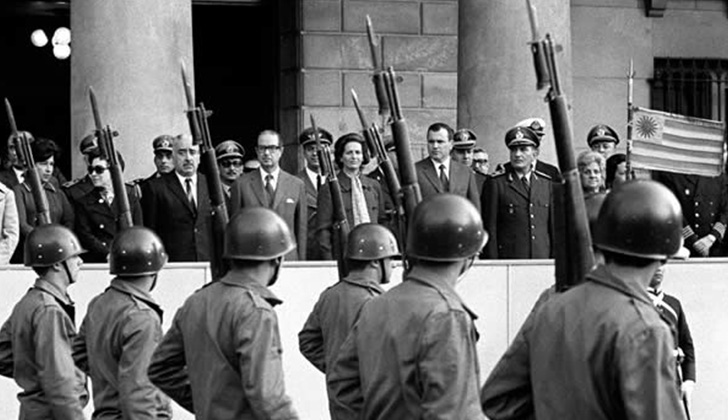 Fotografía de archivo del golpe de Estado que dio inicio a la última dictadura uruguaya. 