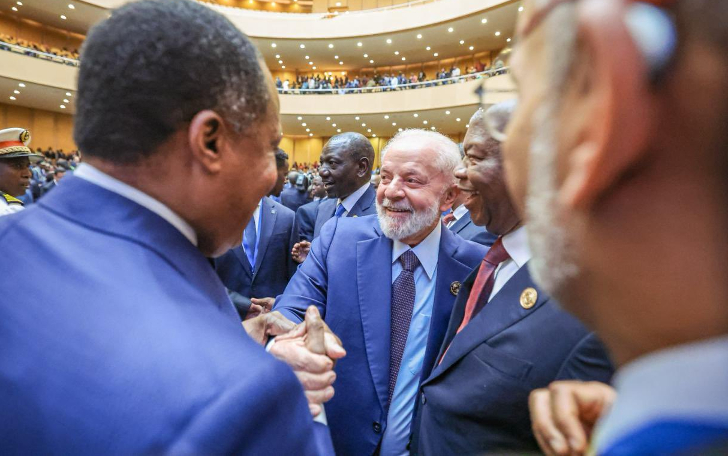 Luiz Inácio Lula da Silva durante su visita a la sede de la Unión Africana