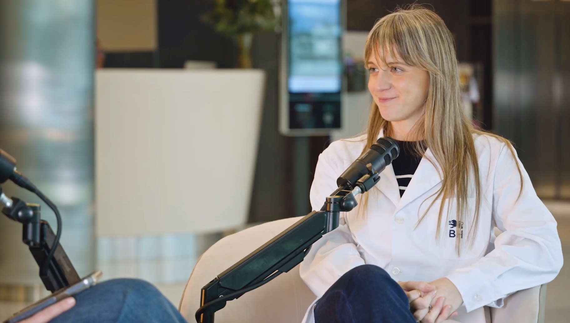 La Doctora en Medicina General, María Noel García, es entrevistada por HUMANA, el podcast del Hospital Británico.