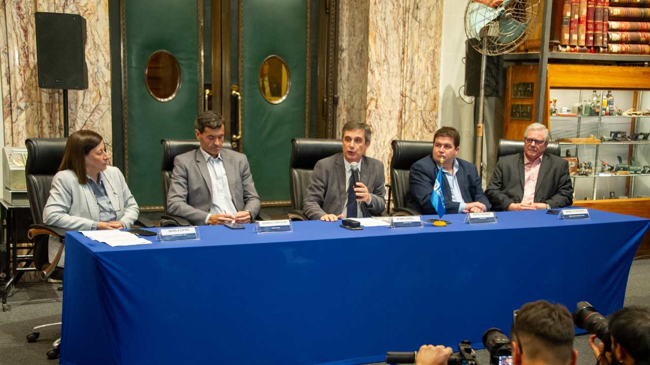 Descubre cómo acceder al descuento del 15% del BROU en el litoral