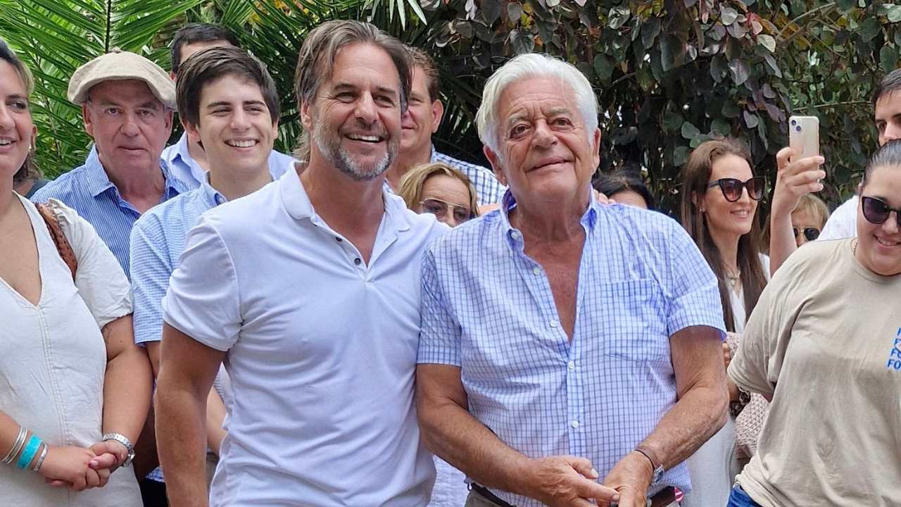 Luis Alberto Lacalle junto a su hijo, Luis Lacalle Pou. Foto: Partido Nacional