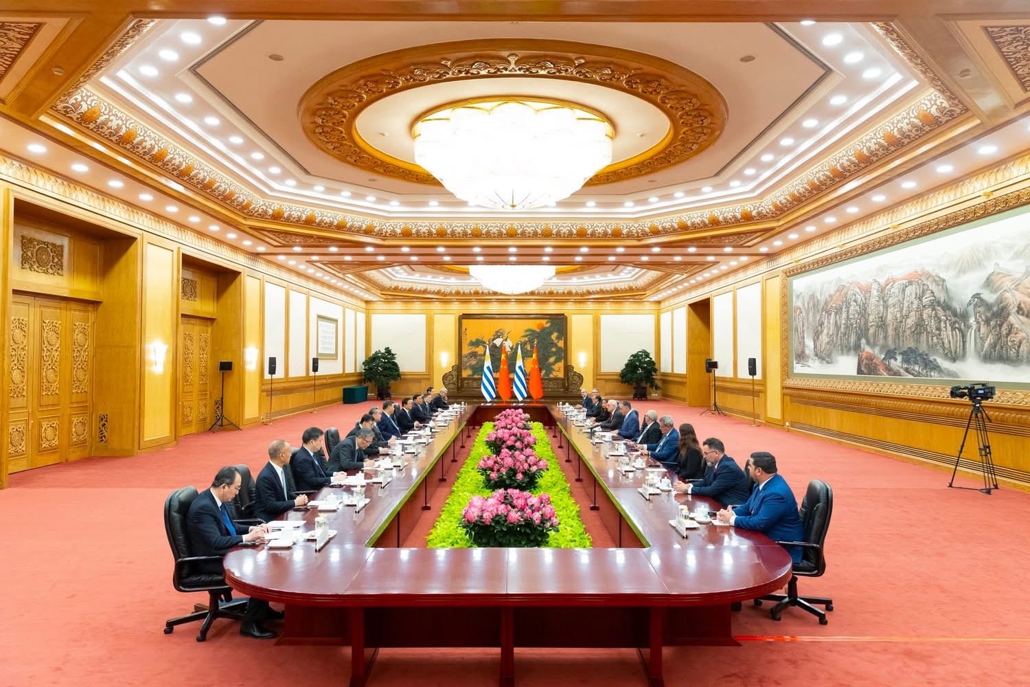 Los 16 acuerdos comerciales que suscribieron Uruguay y China en la visita de Orsi