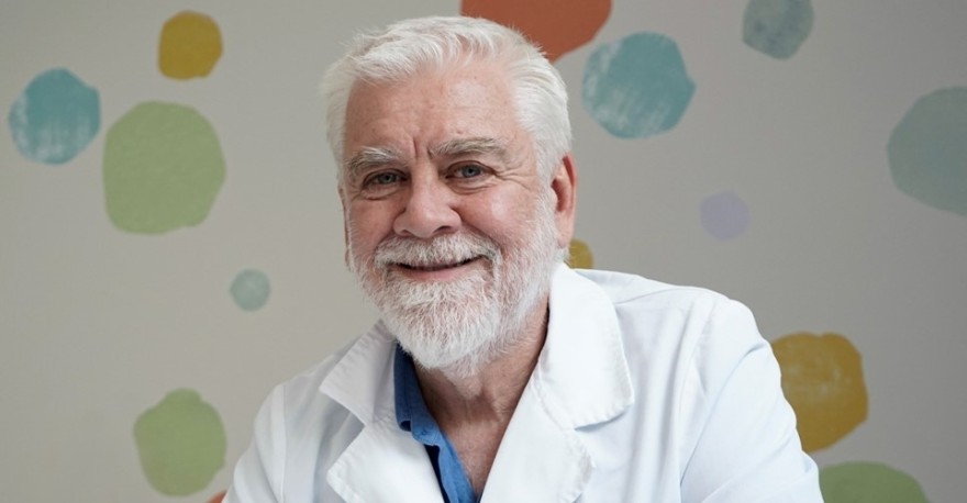 Dr. Gabriel Rossi, psiquiatra pediátrico de Hospital Británico