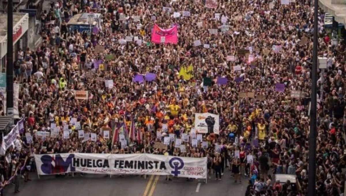 Huelga feminista en Montevideo.