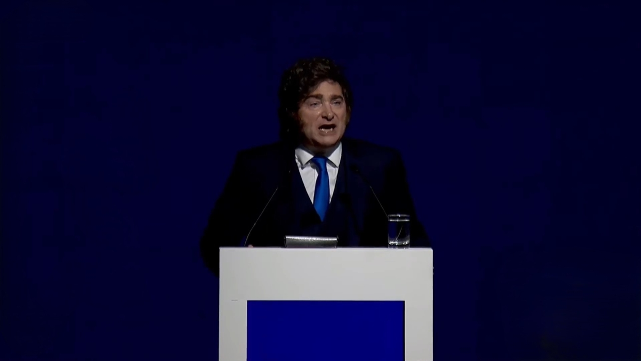 Javier Milei habló en el AmCham Summit 2026 luego de saber el dato de inflación de marzo