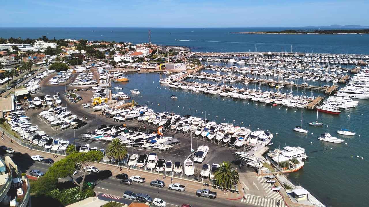 Puerto de yates de Punta del Este. Foto: Google Street View