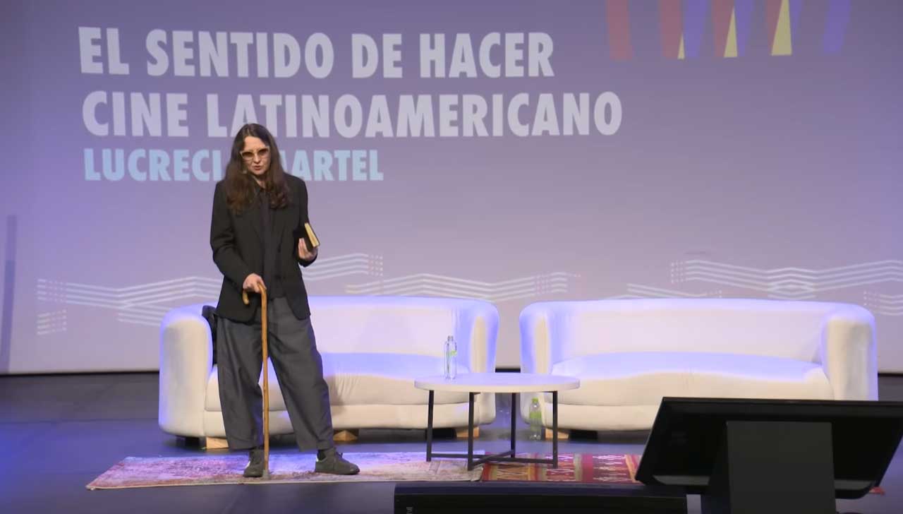 Lucrecia Martel durante su charla en BAM, Bogotá, Colombia.