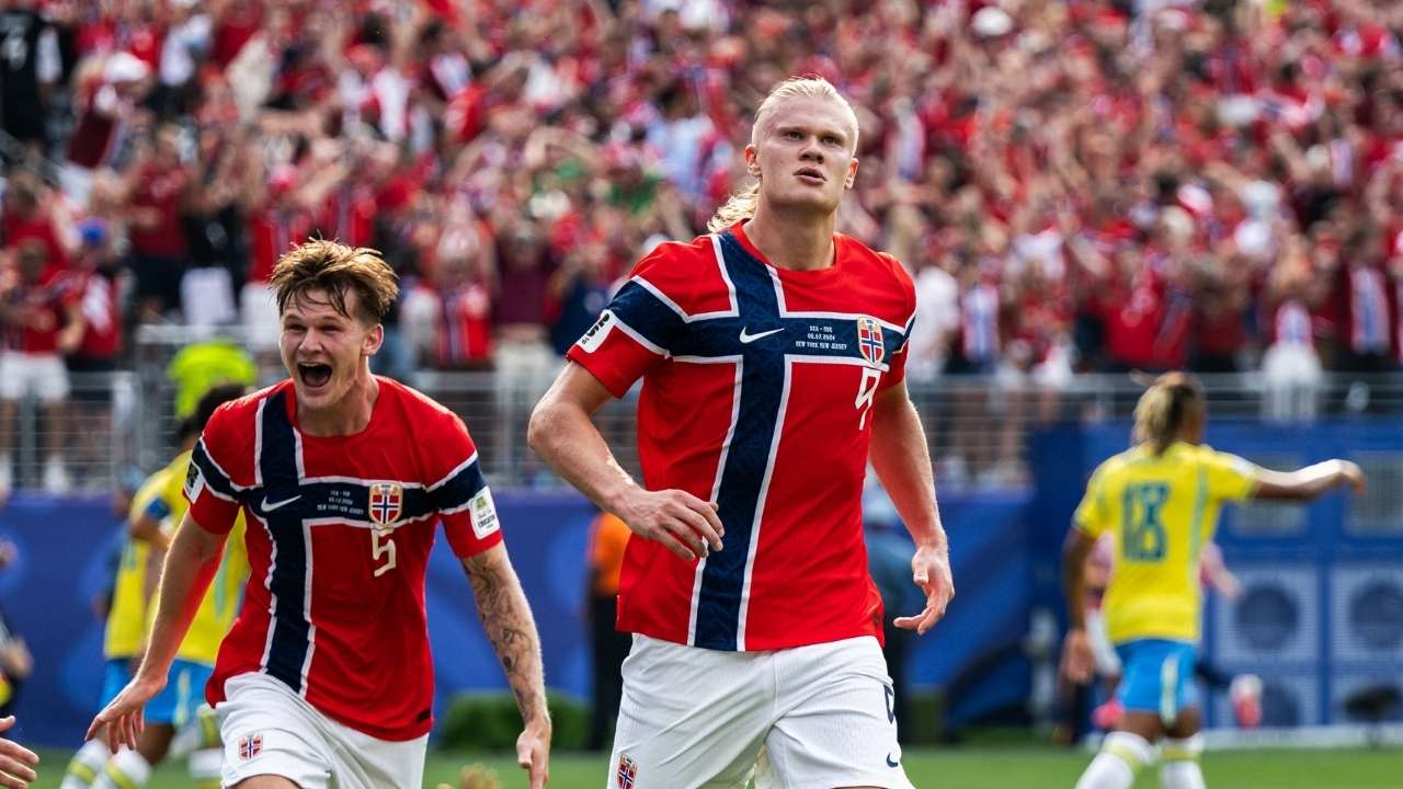 Haaland pasó a ser el tercer goleador del torneo, después de Kylian Mbappé y Lionel Messi. Foto: X / nff_landslag