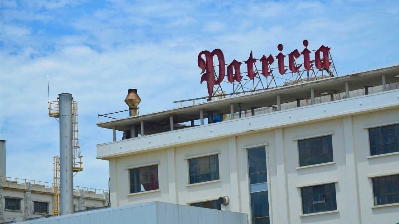 Edificio de la Fábricas Nacionales de Cerveza (FNC) en Minas
