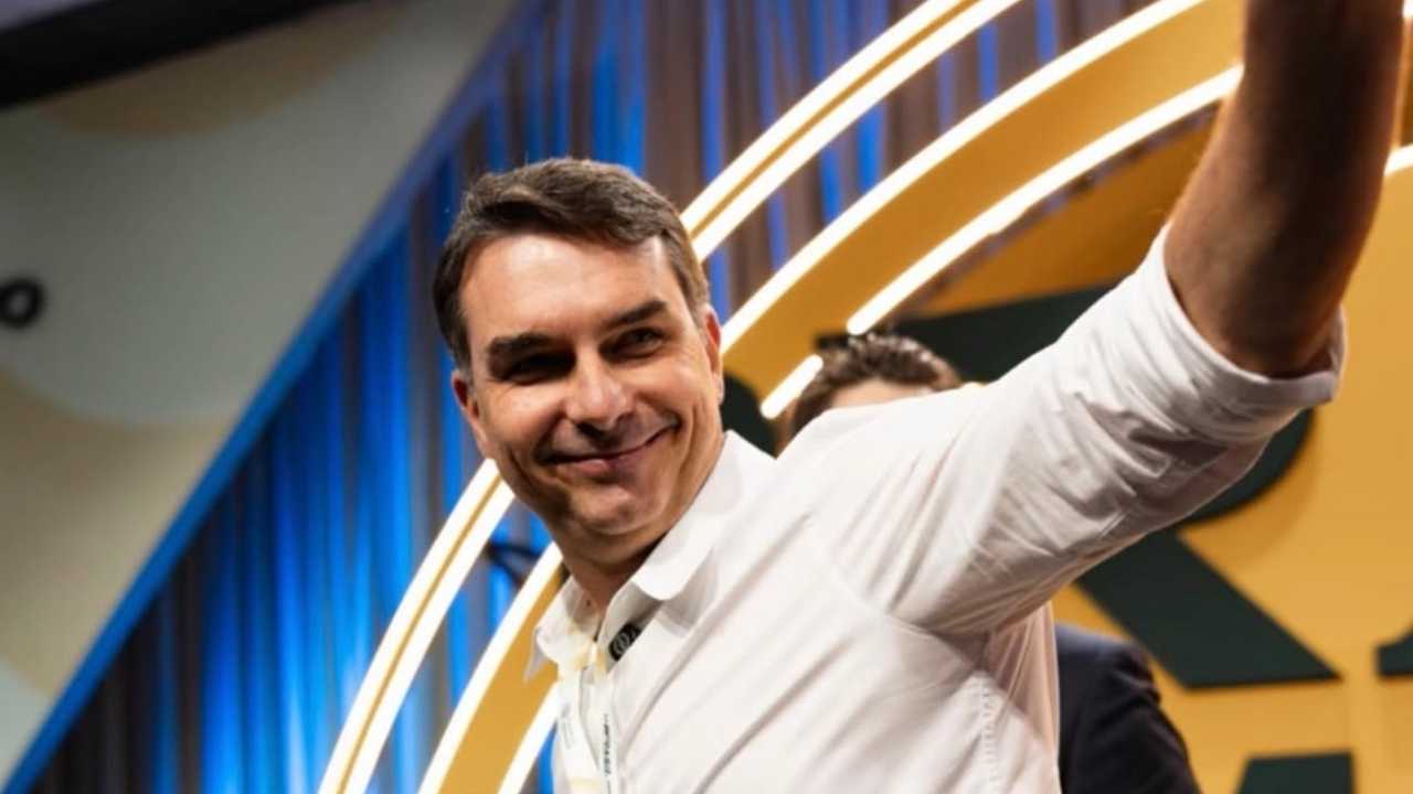 Foto: Facebook / Flávio Bolsonaro